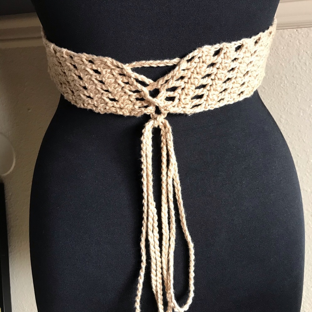 Plus Size Crochet Bralette Handmade - Picture 6 of 7